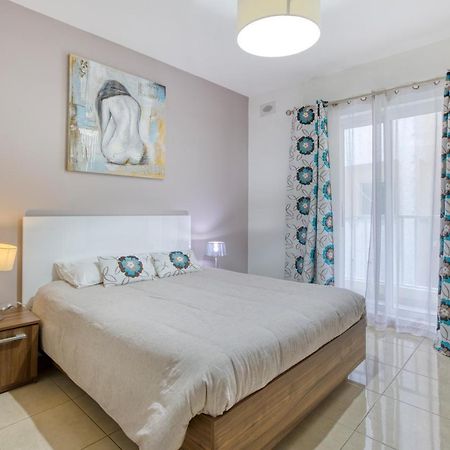 Charming Home Meters From The Seafront With Terrace By 360 Estates St. Paul's Bay Exterior foto
