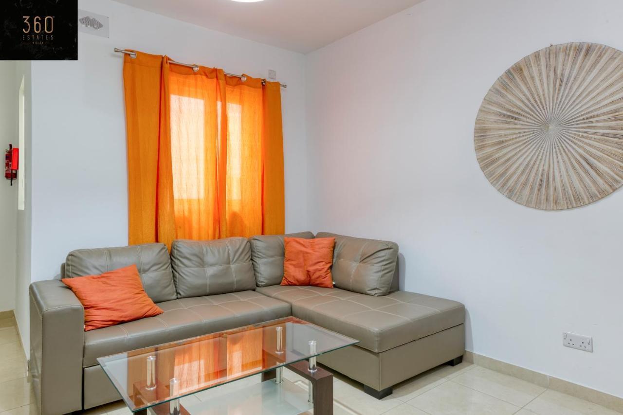 Charming Home Meters From The Seafront With Terrace By 360 Estates St. Paul's Bay Exterior foto